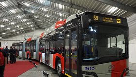 Na letiště nejdelším trolejbusem: První cestující sveze „obr“ už v březnu příští rok