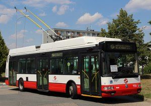 Pražský dopravní podnik (DPP) nasadí od 15. srpna na lince číslo 58 mezi Palmovkou a Letňany nový trolejbus Škoda 24 Tr Irisbus
