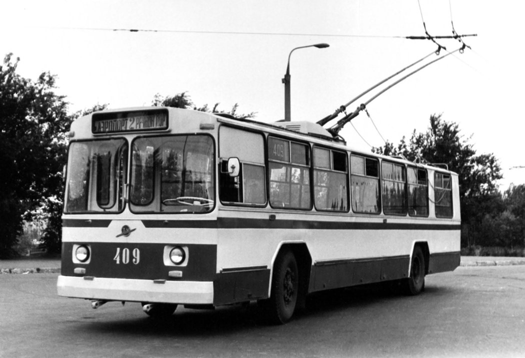 Trolejbus ZiU-9