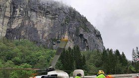 Dva čeští horolezci měli nehodu na skalní stěně Trollveggen v Norsku.
