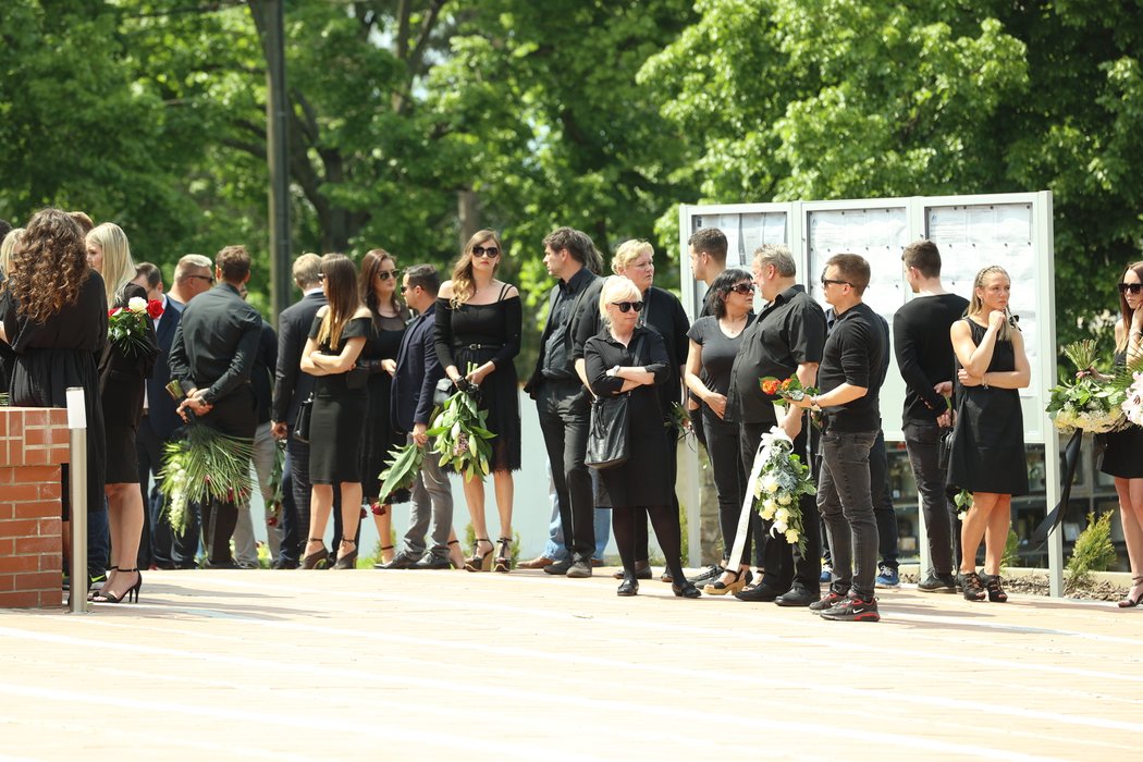 Na pohřeb Marka Trončinského dorazily desítky smutečních hostů.