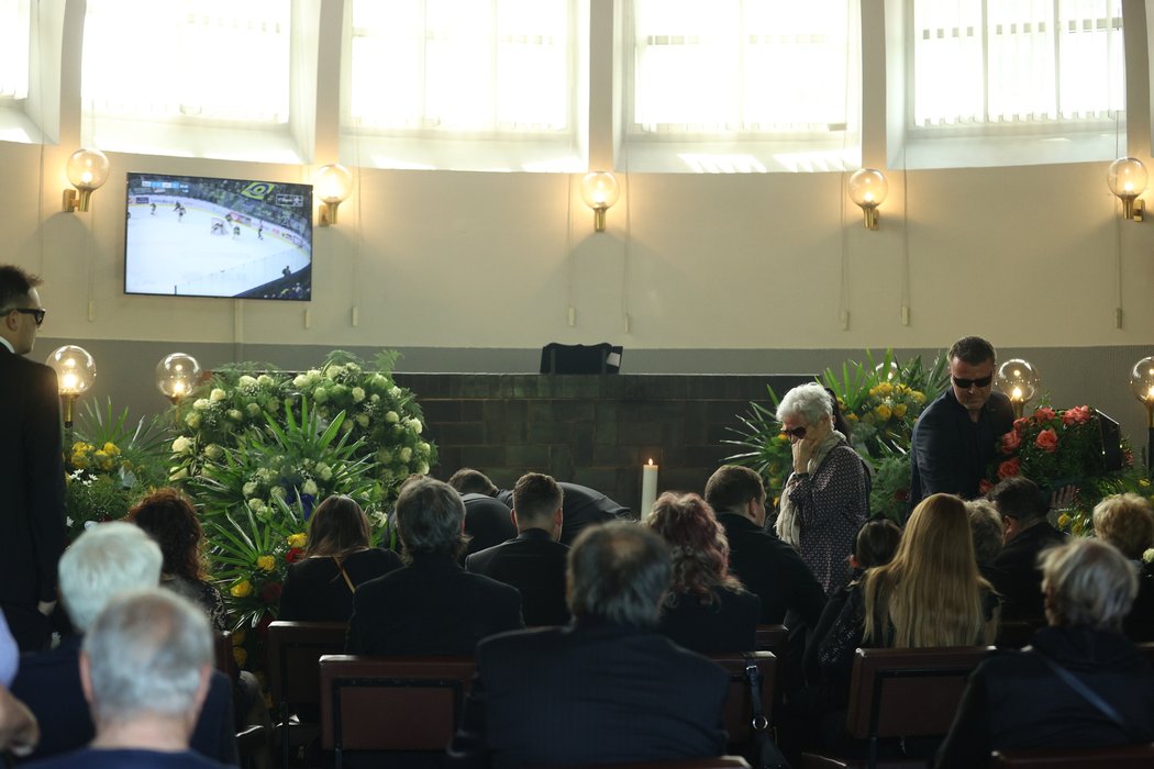Na pohřbu Marka Trončinského běžela připomínka jeho hokejové kariéry.