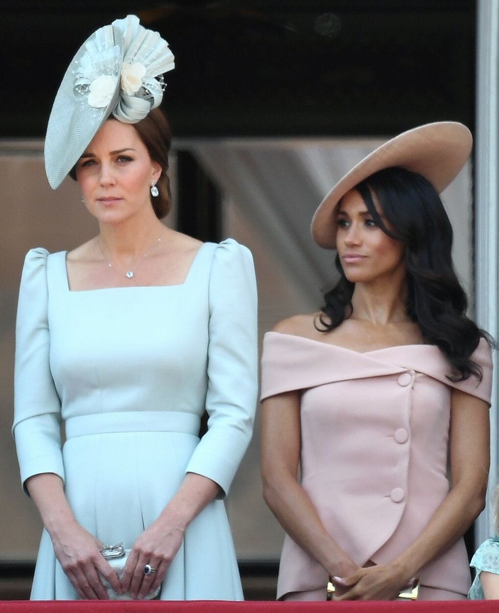 Kate a Meghan na oslavách Trooping the Colour v roce 2018