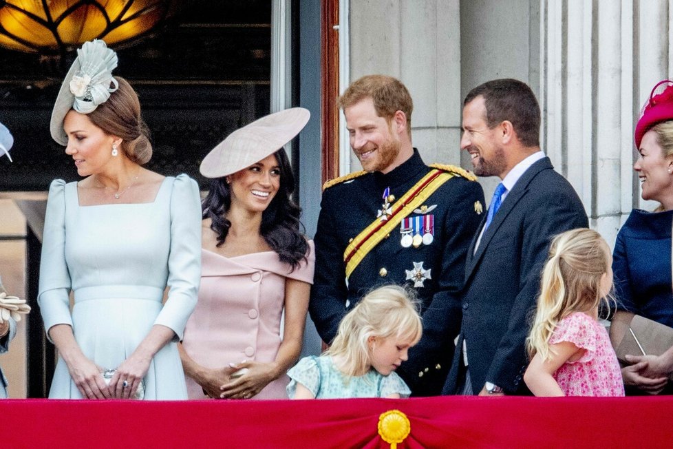 Harry a Meghan na oslavách Trooping the Colour v roce 2018