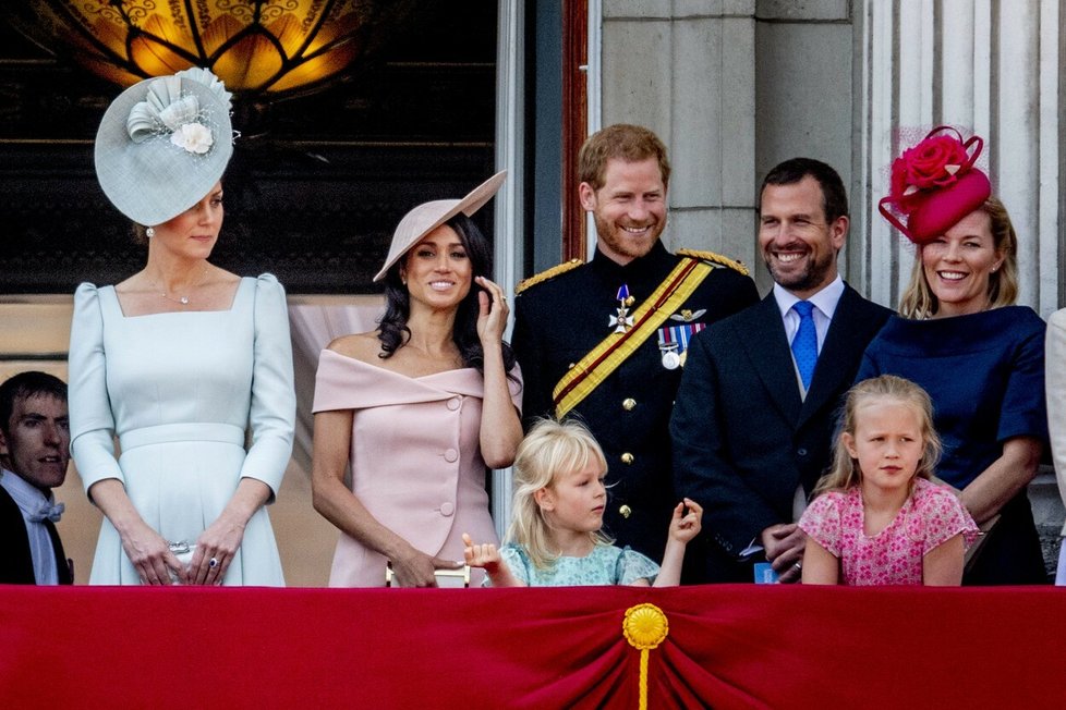 Harry a Meghan na oslavách Trooping the Colour v roce 2018