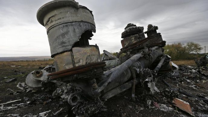 trosky sestřeleného letounu MH17