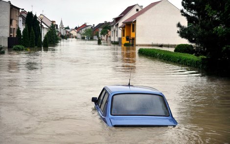 TROUBKY 1997 - V prvních dnech zcela selhal výstražný systém, což se nejstrašlivěji projevilo právě v Troubkách. Na takovouhle spoušť nikdo nebyl připraven.