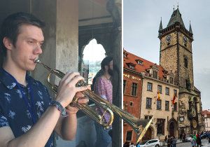 Petr Venzara je jedním z trubačů, kteří hrají na věži Staroměstské radnice.