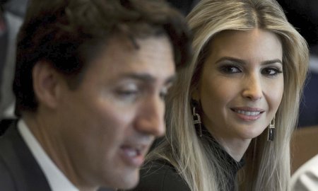 Ivanka Trump zamilovaně kouká na Justina Trudeaua