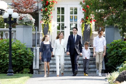 Justin Trudeau oznámil rozvod s manželkou Sophií.