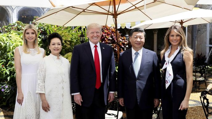 Donald Trump a jeho čínský protějšek Si Ťin-pching.