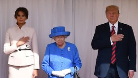 Britská královna Alžběta II. a prezidentský pár