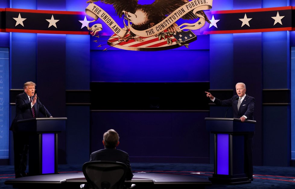 Předvolební debata v USA: Americký prezident Donald Trump (vlevo) a demokratický kandidát Joe Biden (29. 9. 2020)