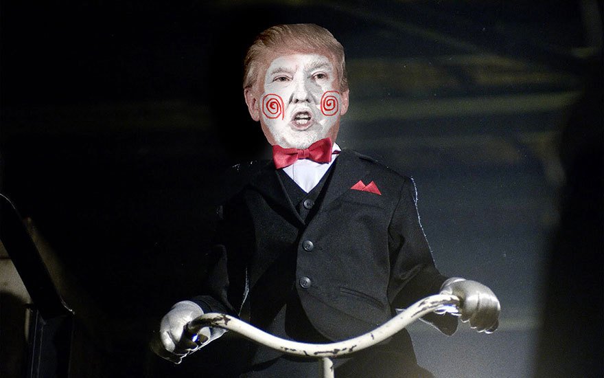 Je Donald Trump ve skutečnosti masovým vrahem z hororu?