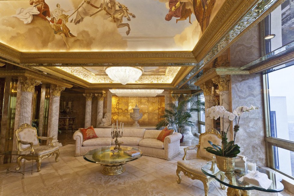 Fotografie z bytu Donalda Trumpa. Manželé si potrpí na luxus.
