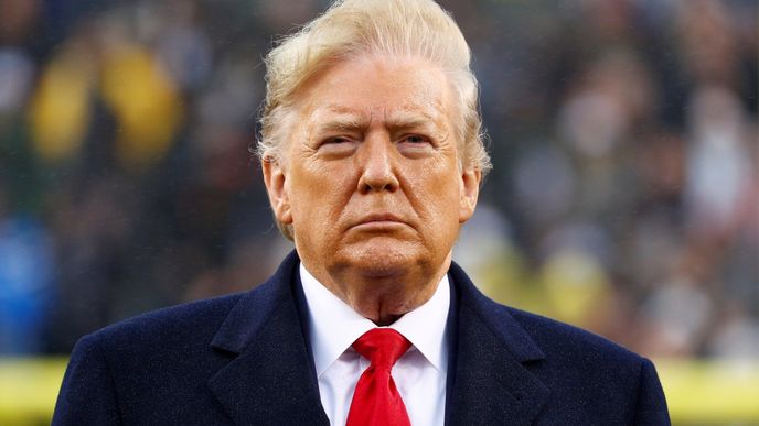 Prezident Donald Trump na každoročním fotbalovém utkání armády a námořnictva na Lincoln Finnanical Field (14.12.2019)