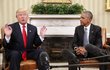 Prezident Barack Obama poslouchá nově zvoleného prezidenta Donalda Trumpa, který hovoří s novináři v Oválné pracovně Bílého domu ve Washingtonu ve čtvrtek 10. listopadu 2016.