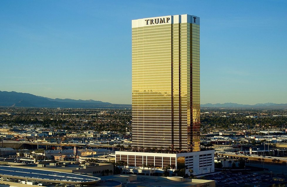 Jak se zlatem třpytí… Trump International Hotel Las Vegas.