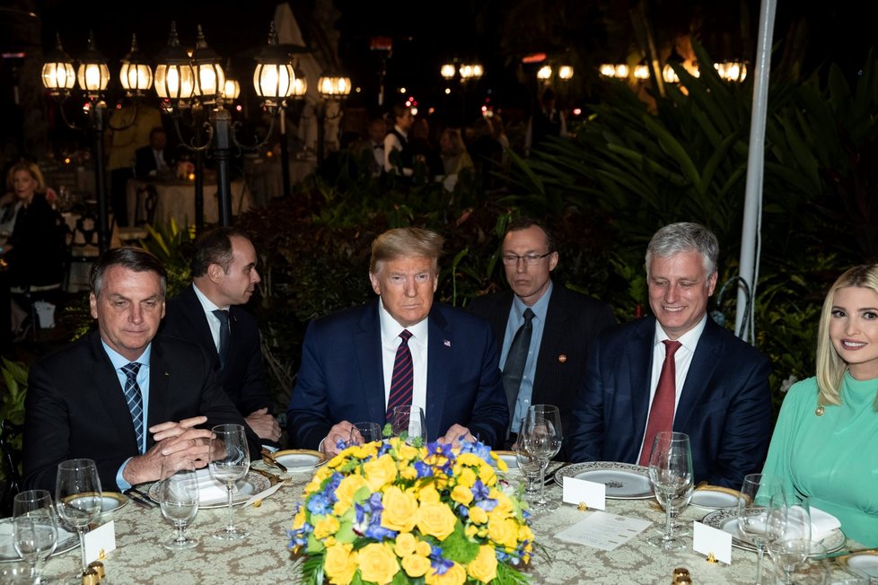 Setkání americké a brazilské delegace v Trumpově sídle v Palm Beach (7. 3. 2020)