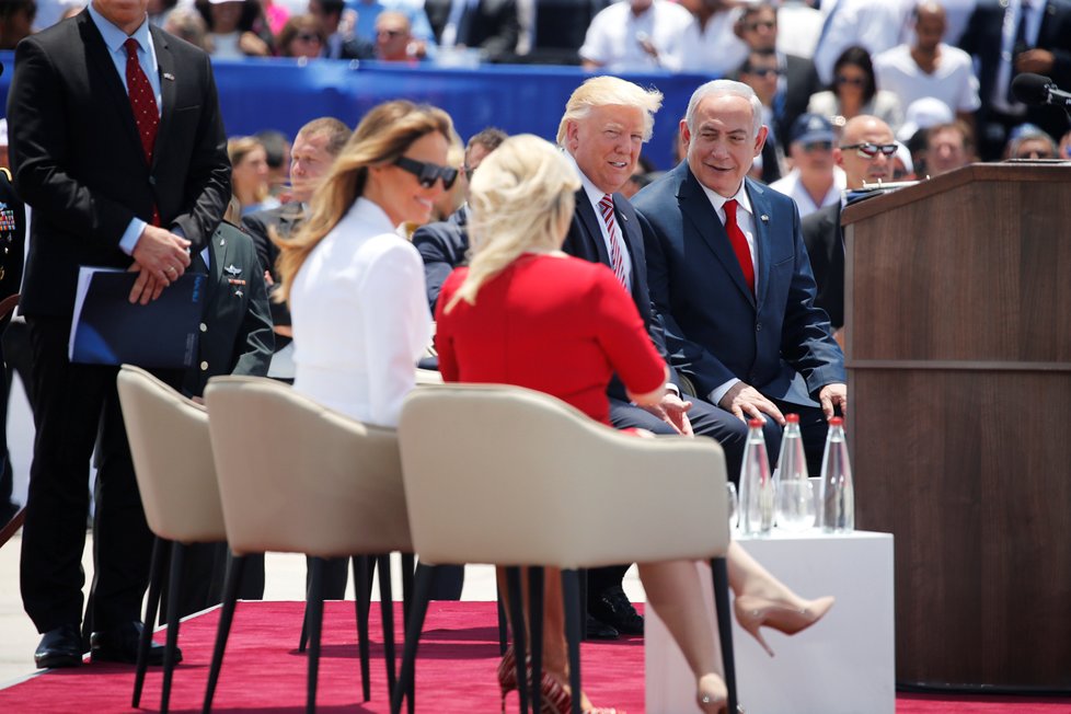 Manželky Netanjahua, Trumpa a Rivlina
