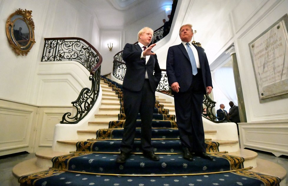 Trump Johnsonovi přislíbil po brexitu velkou obchodní dohodu ((25. 8. 2019)