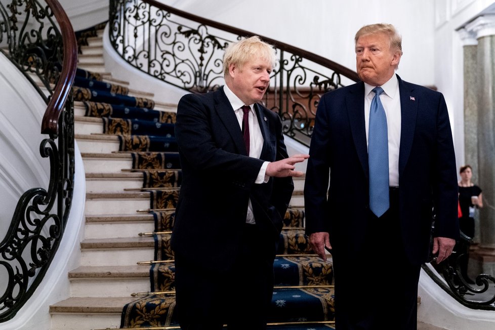 Trump Johnsonovi přislíbil po brexitu velkou obchodní dohodu (25. 8. 2019).