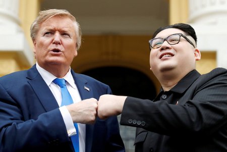 Dvojníci Trumpa a Kima se objevili ve Vietnamu