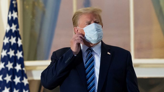 Americký prezident Donald Trump se vrátil z nemocnice do Bílého domu (5. 10. 2020).