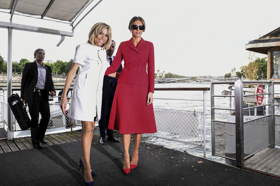 Melania Trumpová a Brigitte Macron.