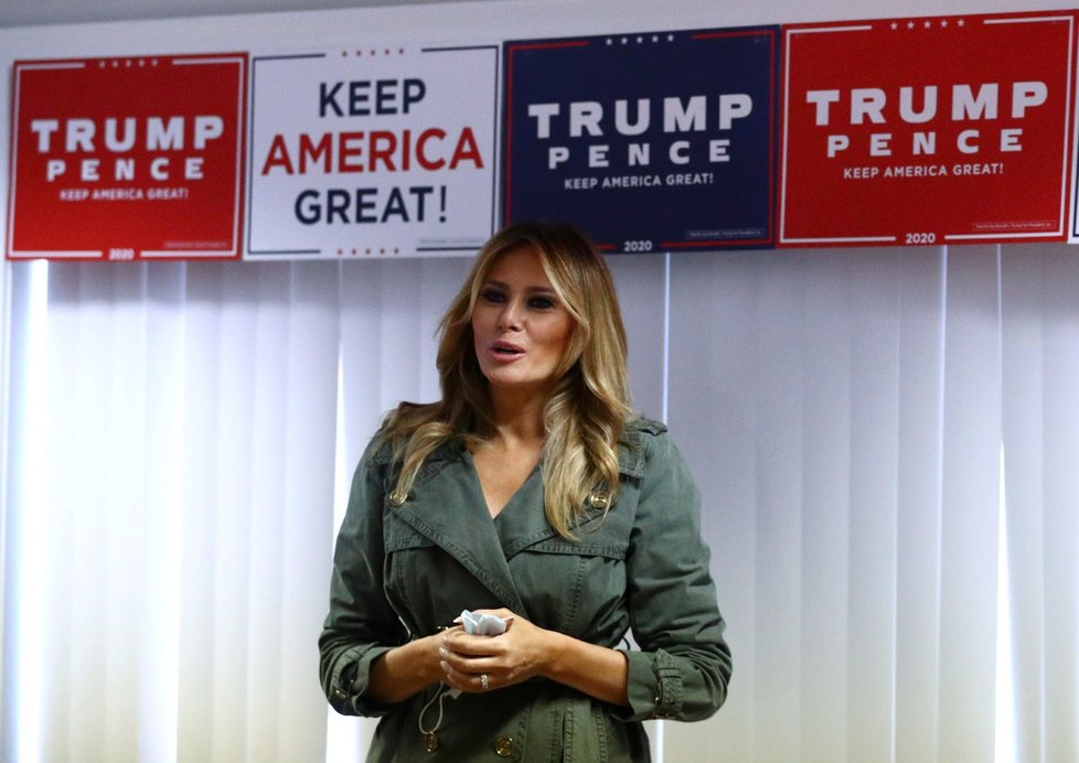 Melania Trumpová v kampani v Pensylvánii podpořila svého manžela Donalda Trumpa (27. 10. 2020)