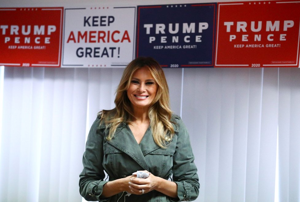 Melania Trumpová v kampani v Pensylvánii podpořila svého manžela Donalda Trumpa (27. 10. 2020)