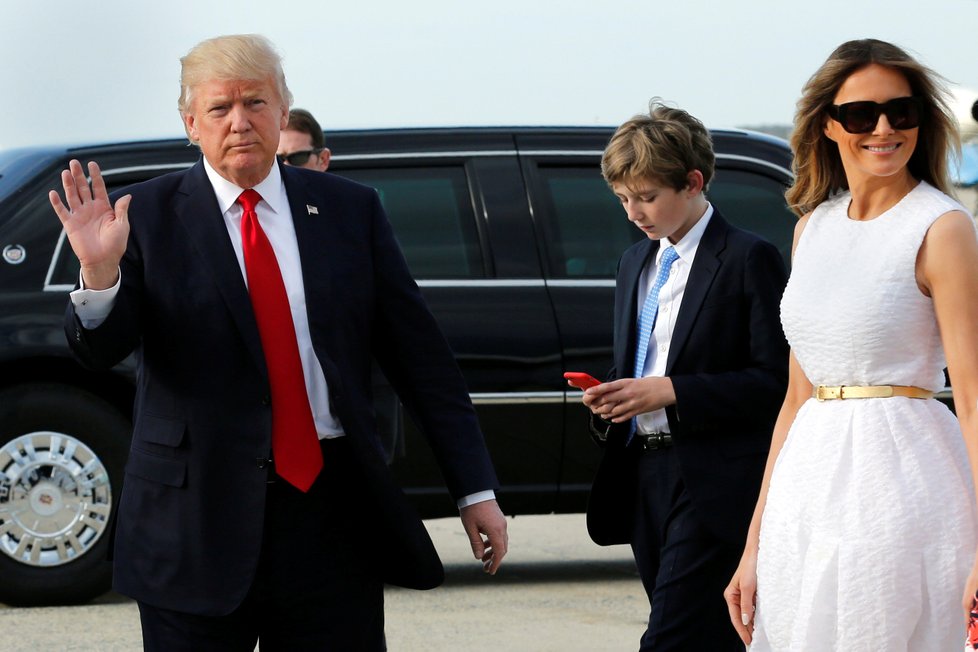 Jana Adamcová s Andrejem Babišem a jeho ženou Monikou na významné setkání s prezidentem Donaldem Trumpem nepoletí.