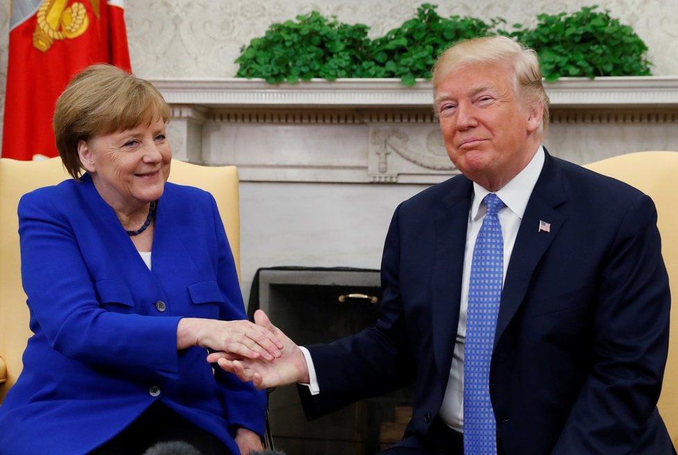 Americký prezident Donald Trump přijal v Bílém domě německou kancléřku Angelu Merkelovou