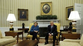 První setkání německé kancléřky Merkelové s novým prezidentem Spojených států Trumpem