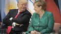 Donald Trump a Angela Merkelová na summitu G20 v Hamburku.