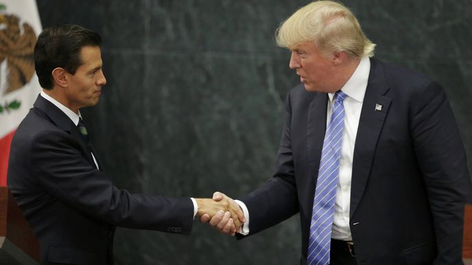 Trump se setkal s mexickým prezidentem. Stále trvá na zdi