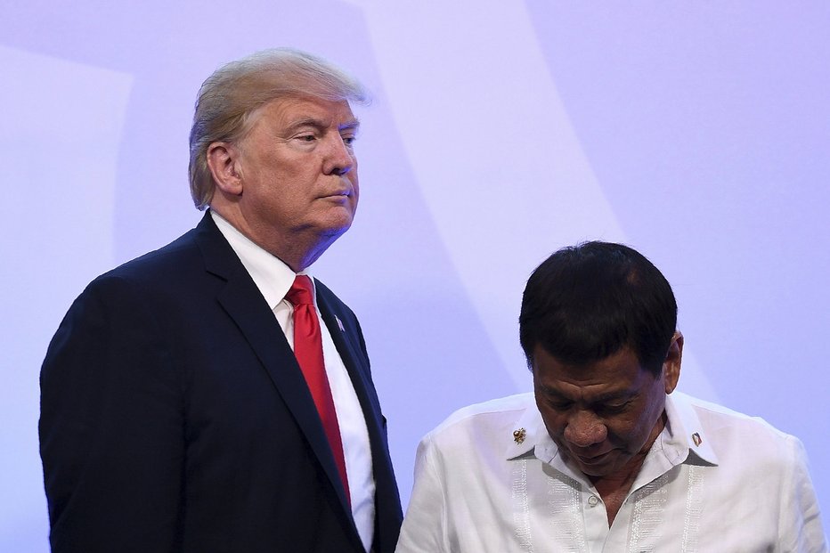 Trump na setkání s filipínským prezidentem Rodrigem Dutertem