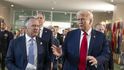 Donald Trump se svým zvláštním vyslancem Stevem Witkoffem v OSN (23. 9. 2025). Donald Trump se svým zvláštním vyslancem Stevem Witkoffem v OSN (23. 9. 2025).