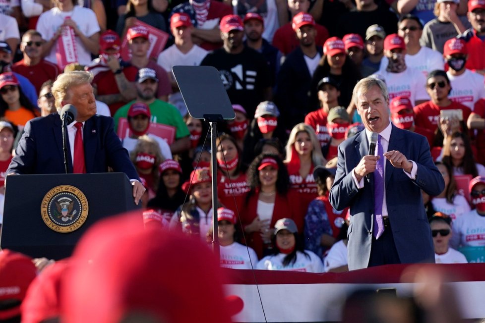 Americký prezident Donald Trump uspořádal předvolební setkání v Arizoně (28. 10. 2020)