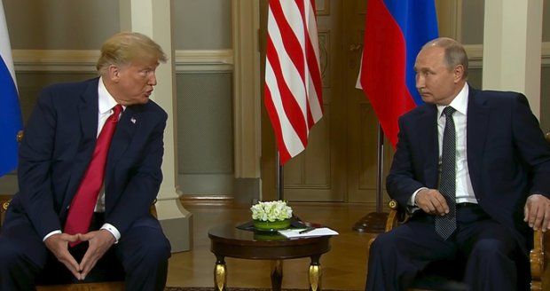 „Dva otrávení alfa samci.“ Řeč těla prozradila realitu o schůzce Trump–Putin