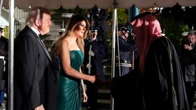 Melania Trumpová v zelené večerní róbě 18. listopadu 2025
