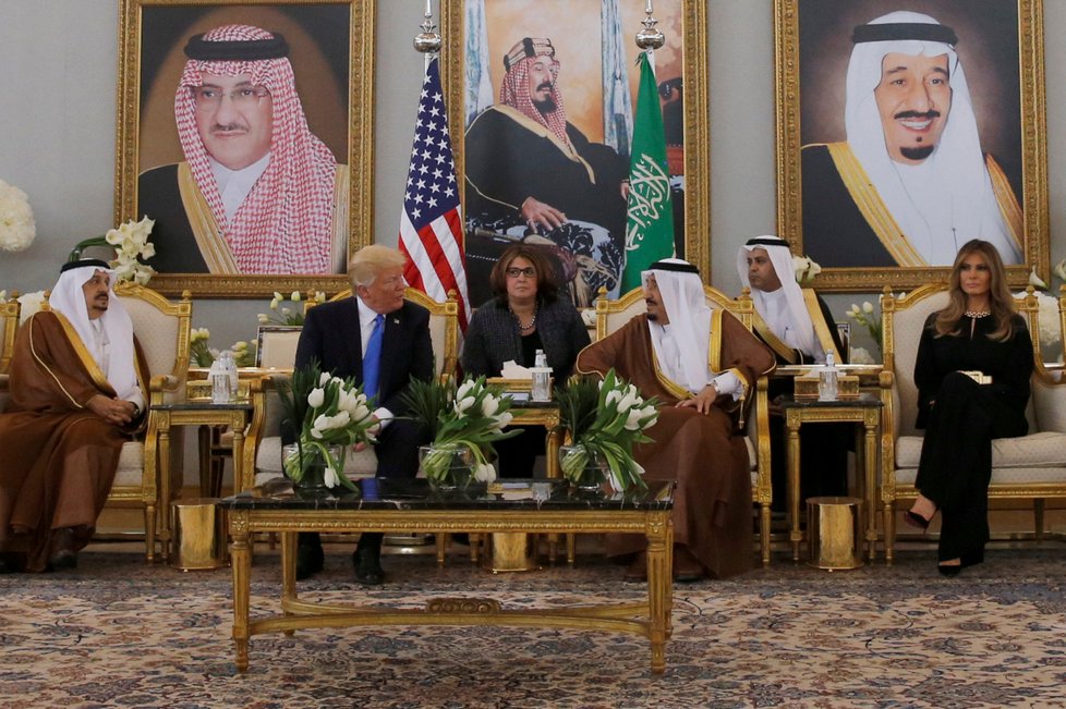 Trump si jako první zahraniční cestu vybral Saúdskou Arábii.