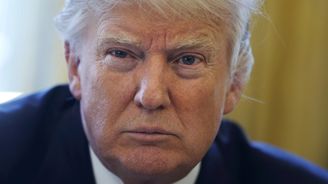 Sto dní Trumpa: Plnění domácích slibů vázne. Chybějí hlasy i peníze