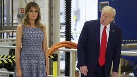 Americký prezident Donald Trump a jeho žena Melania dorazili na Floridu na start rakety Falcon 9 a lodi Crew Dragon (27. 5. 2020)