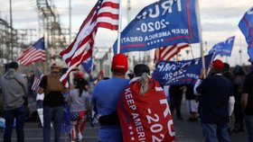 Demonstrace na podporu Donalda Trumpa v Arizoně (9. 11. 2020)