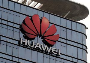 Huawei má v Americe tři měsíce na to, aby upravil své aktivity a nedošlo ke kolapsu systémů.