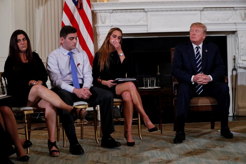 Prezident Donald Trump na setkání se studenty vysokých škol, kde se hovořilo o bezpečnosti a zbraních