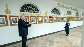 Donald Trump s vnukem Theodorem od Ivanky v Bílém domě: Na videu kulhal a špatně došlapával