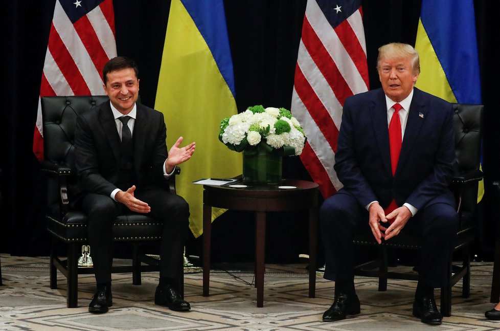 Prezident USA Donald Trump a ukrajinský prezident Volodymyr Zelenskyj