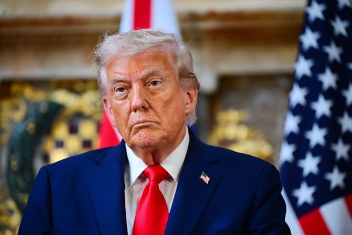 Americký prezident Donald Trump při návštěvě Británie. Americký prezident Donald Trump při návštěvě Británie.